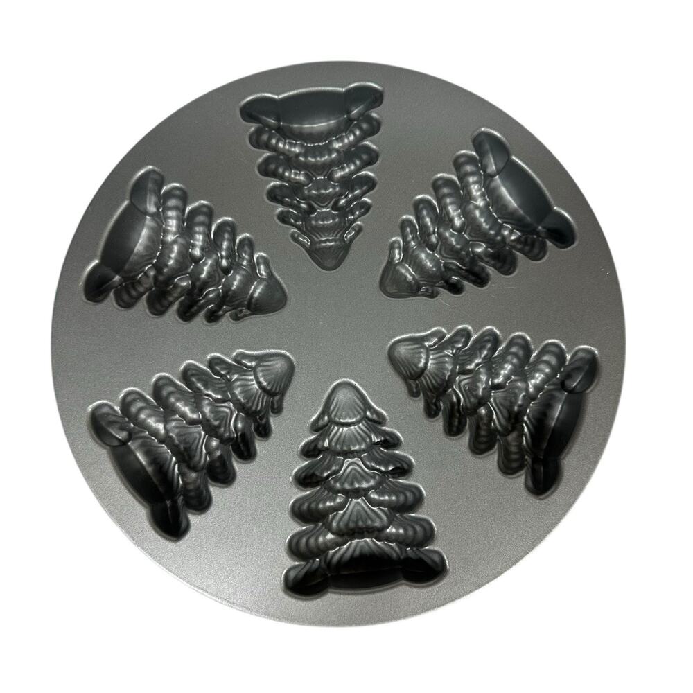 NORDIC WARE Evergreen Cakelet 3D Christmas Tree Baking Pan 2.5 Cups‎ Made in USA